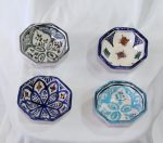 Petit bol aux motifs arabesques pour présentation