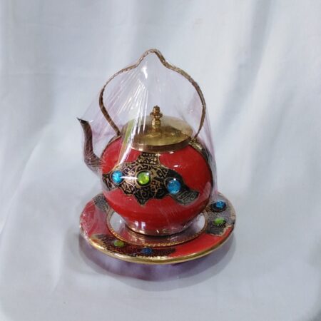 Plat avec miroir et petite théière décoré en cuivre