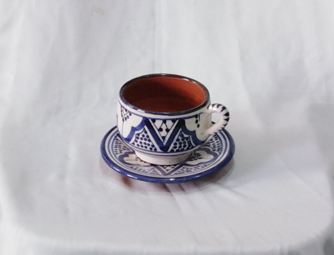 Tasse de café en poterie
