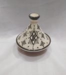 Petit Tajine aux motifs fins pour présentation